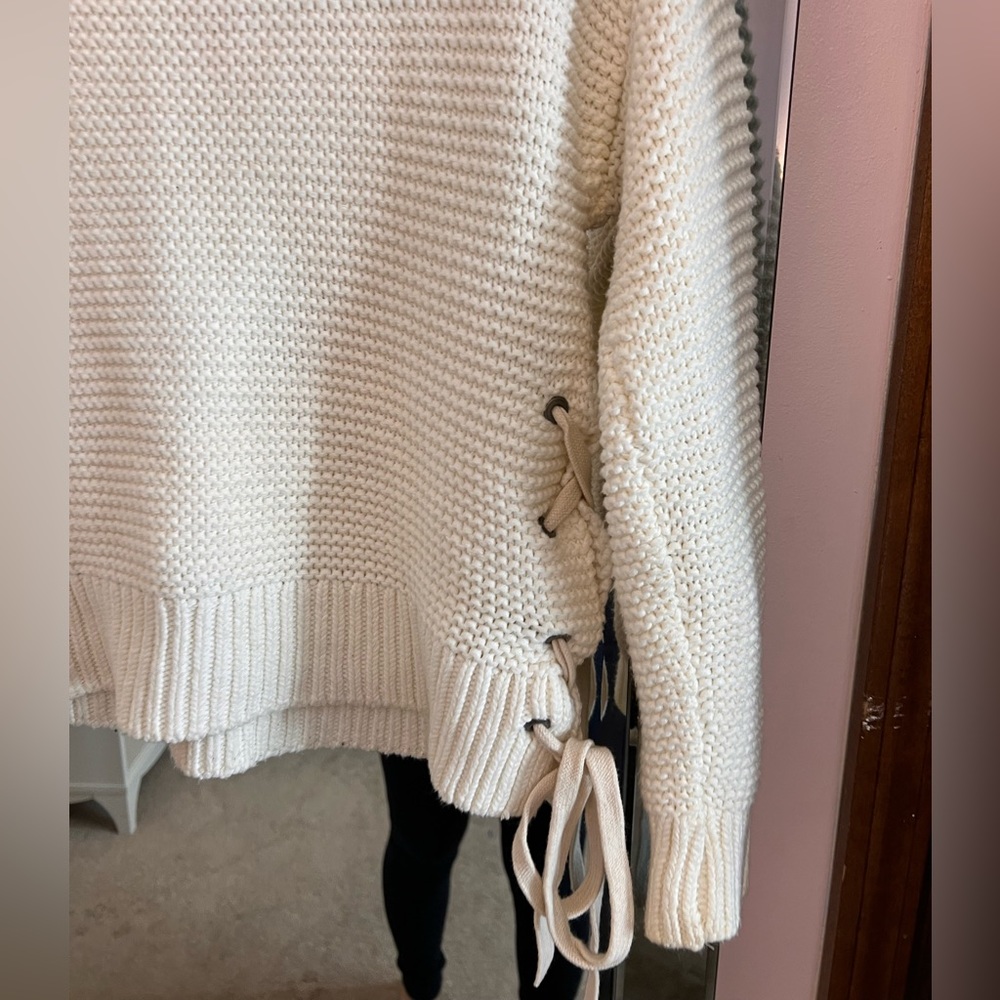 A&F Sweater - Picture 8 of 10